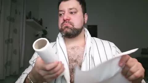 Snapshot of brucemf chatting on 11.25.25 Bruce online show from 11.25.25