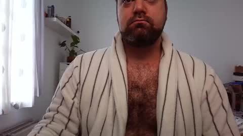 Snapshot of brucemf chatting on 11.30.25 Bruce online show from 11.30.25