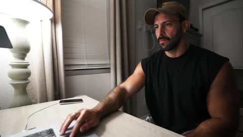 Snapshot of brucestryker chatting on 10.02.25 onlyfans BRUCESTRYKER online show from 10.02.25