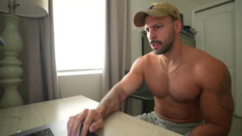 Snapshot of brucestryker chatting on 02.25.26 onlyfans BRUCESTRYKER online show from 02.25.26