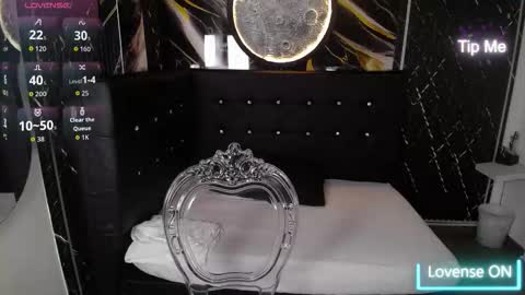 Bruja SCarlata online show from 10.22.25