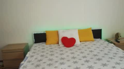 Ellis online show from 02.10.25