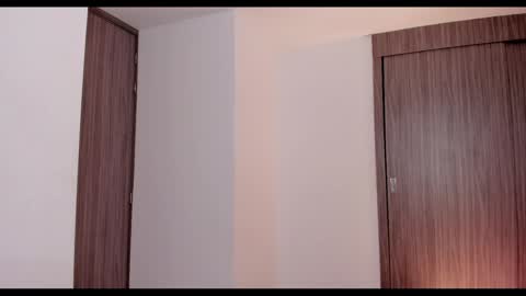 Snapshot of brunnahart chatting on 01.12.25 online show from 01.12.25