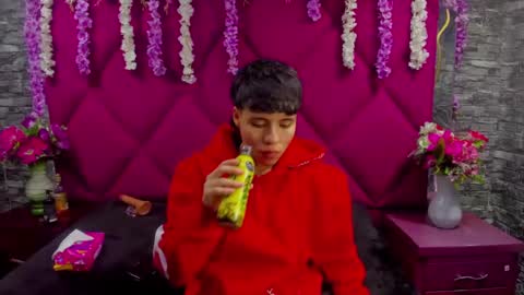 Snapshot of bruno_cruz chatting on 09.27.25 Bruno Cruz online show from 09.27.25