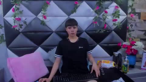 Snapshot of bruno_cruz chatting on 11.10.25 Bruno Cruz online show from 11.10.25