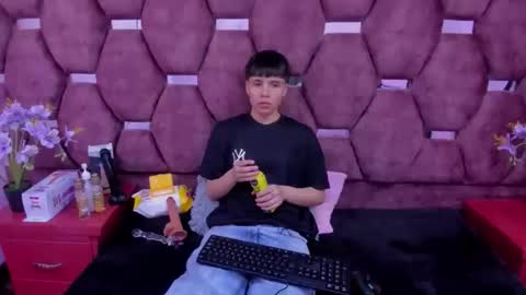 Snapshot of bruno_cruz chatting on 11.14.25 Bruno Cruz online show from 11.14.25