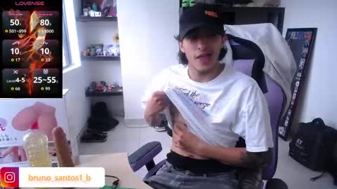 Snapshot of bruno_santos1 chatting on 05.31.26 Bruno online show from 05.31.26