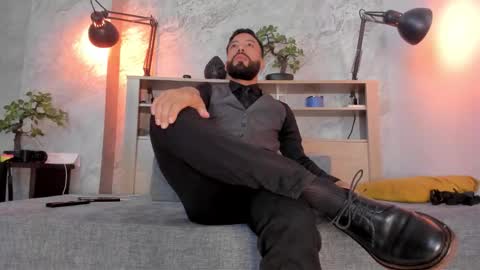 Andres Suarez online show from 12.16.25