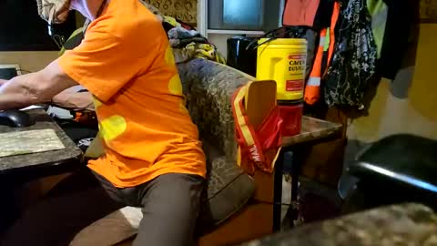 Steve... aka SkinnieDippin aka TimberTramp online show from 01.16.25