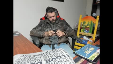 Snapshot of brutalmaster1983 chatting on 01.14.25 BRUTALMASTER1983 online show from 01.14.25