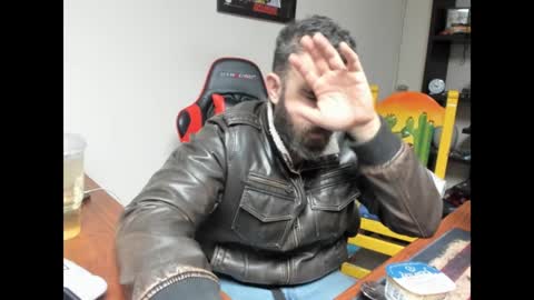 Snapshot of brutalmaster1983 chatting on 01.20.25 BRUTALMASTER1983 online show from 01.20.25