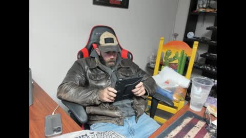 Snapshot of brutalmaster1983 chatting on 01.21.25 BRUTALMASTER1983 online show from 01.21.25