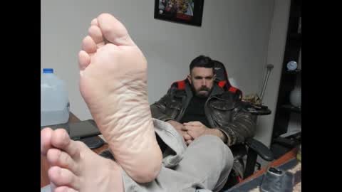 Snapshot of brutalmaster1983 chatting on 02.21.25 BRUTALMASTER1983 online show from 02.21.25