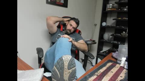 Snapshot of brutalmaster1983 chatting on 03.01.25 BRUTALMASTER1983 online show from 03.01.25