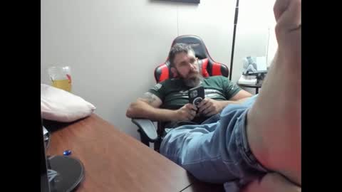 Snapshot of brutalmaster1983 chatting on 10.04.25 BRUTALMASTER1983 online show from 10.04.25