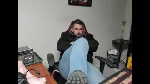 Snapshot of brutalmaster1983 chatting on 10.26.25 BRUTALMASTER1983 online show from 10.26.25