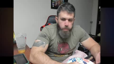 Snapshot of brutalmaster1983 chatting on 10.30.25 BRUTALMASTER1983 online show from 10.30.25