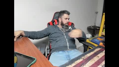 Snapshot of brutalmaster1983 chatting on 11.02.25 BRUTALMASTER1983 online show from 11.02.25