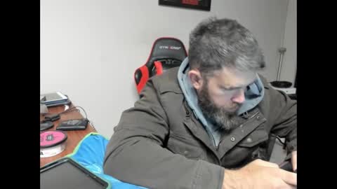 Snapshot of brutalmaster1983 chatting on 11.21.25 BRUTALMASTER1983 online show from 11.21.25