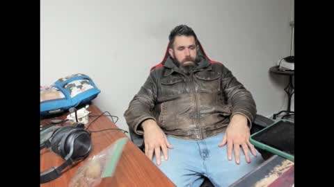 Snapshot of brutalmaster1983 chatting on 11.29.25 BRUTALMASTER1983 online show from 11.29.25