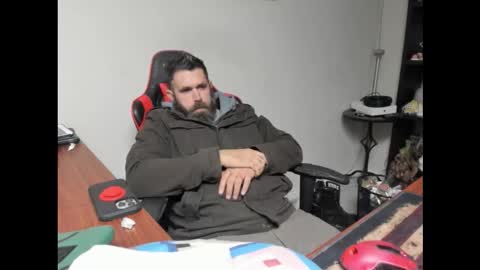 Snapshot of brutalmaster1983 chatting on 12.18.25 BRUTALMASTER1983 online show from 12.18.25