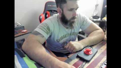 Snapshot of brutalmaster1983 chatting on 01.08.26 BRUTALMASTER1983 online show from 01.08.26