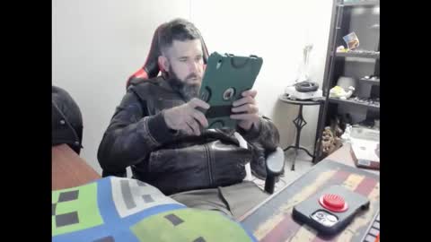 Snapshot of brutalmaster1983 chatting on 01.12.26 BRUTALMASTER1983 online show from 01.12.26