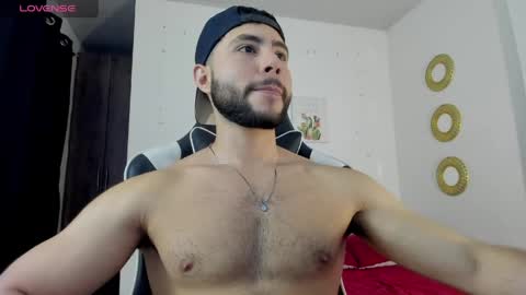 Snapshot of bryan_oficials chatting on 05.05.26 bryan_oficials online show from 05.05.26