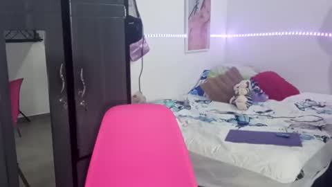 Snapshot of bryanny760719 chatting on 02.18.26 bryanny760719 online show from 02.18.26