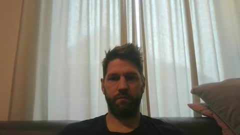 bubblebee1982 online show from 12.14.25