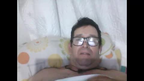 Snapshot of buchs32 chatting on 10.13.25 buchs32 online show from 10.13.25