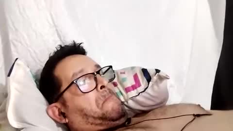 Snapshot of buchs32 chatting on 11.26.25 buchs32 online show from 11.26.25