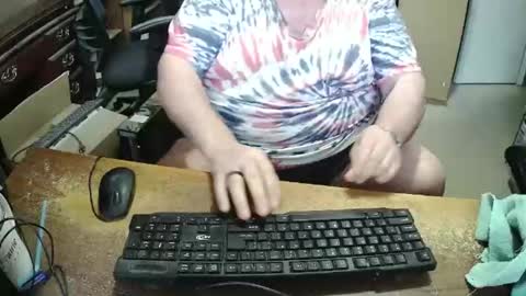 Bucku2 online show from 04.18.26