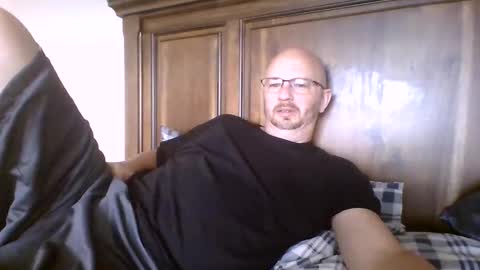 Snapshot of bueff chatting on 05.22.26 bueff online show from 05.22.26