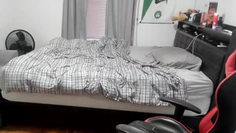 buffsexyman24 online show from 02.27.25