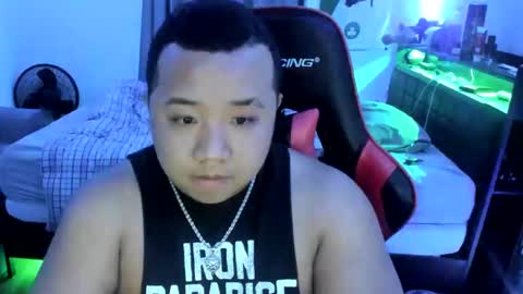 buffsexyman24 online show from 02.28.25