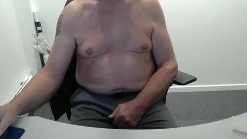 Snapshot of buggemann chatting on 09.24.25 buggemann online show from 09.24.25