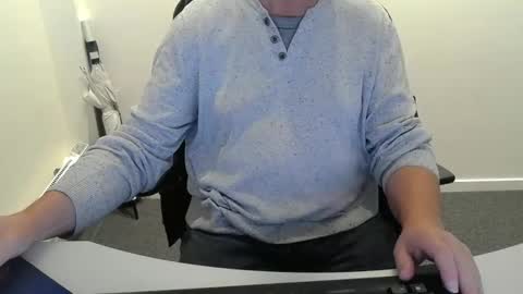 Snapshot of buggemann chatting on 10.09.25 buggemann online show from 10.09.25