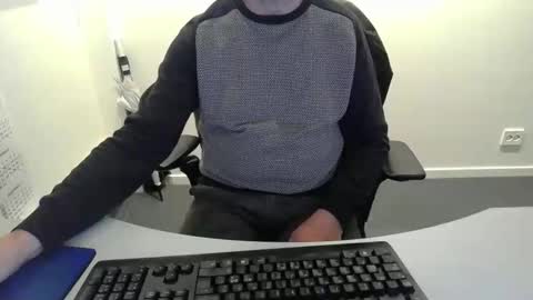 Snapshot of buggemann chatting on 11.20.25 buggemann online show from 11.20.25