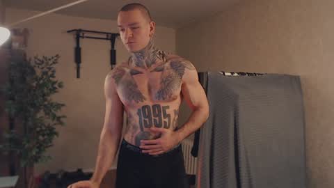 Snapshot of bulatov_x chatting on 01.23.25 Dmitriy online show from 01.23.25