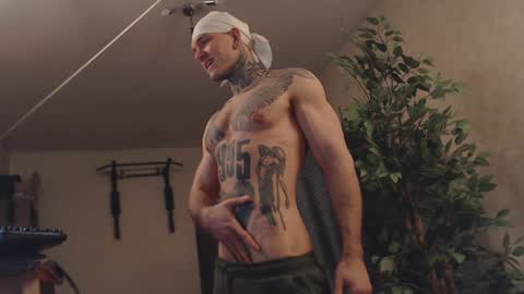 Snapshot of bulatov_x chatting on 02.09.25 Dmitriy online show from 02.09.25