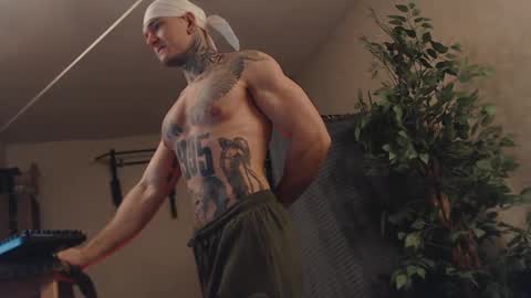 Snapshot of bulatov_x chatting on 02.09.25 Dmitriy online show from 02.09.25