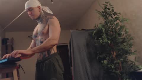 Snapshot of bulatov_x chatting on 02.11.25 Dmitriy online show from 02.11.25