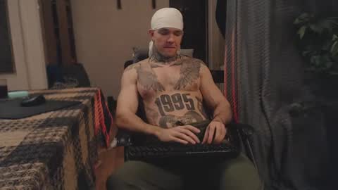 Snapshot of bulatov_x chatting on 02.14.25 Dmitriy online show from 02.14.25