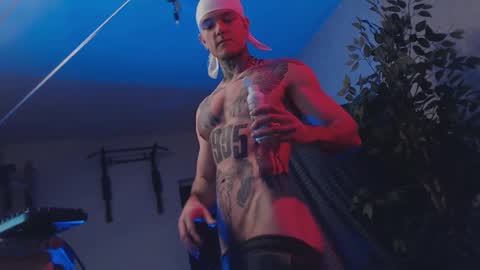 Snapshot of bulatov_x chatting on 02.19.25 Dmitriy online show from 02.19.25