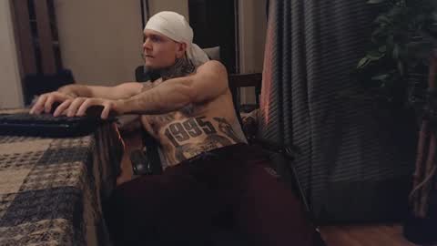 Snapshot of bulatov_x chatting on 03.02.25 Dmitriy online show from 03.02.25