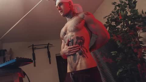 Snapshot of bulatov_x chatting on 03.05.25 Dmitriy online show from 03.05.25