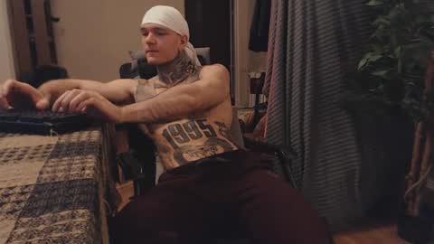 Snapshot of bulatov_x chatting on 03.09.25 Dmitriy online show from 03.09.25