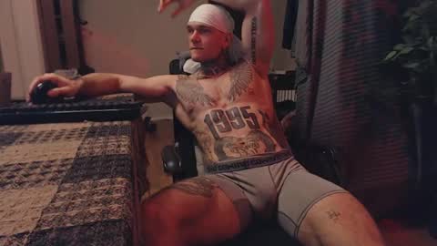 Snapshot of bulatov_x chatting on 03.12.25 Dmitriy online show from 03.12.25