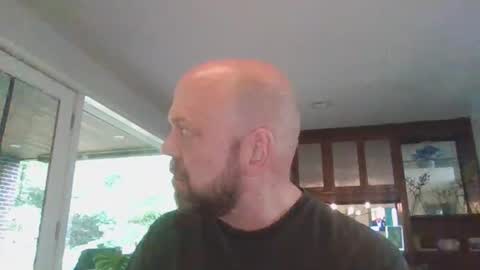 Snapshot of bulldog302w chatting on 05.19.26 bulldog302w online show from 05.19.26